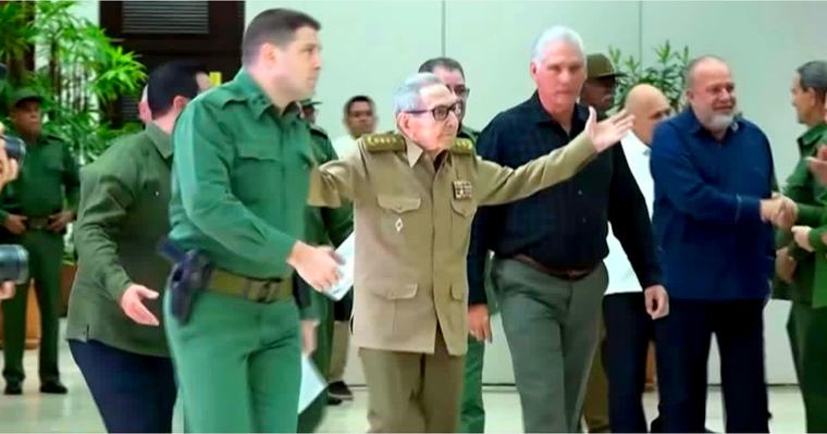 Agosto de rumores: Raúl agoniza, Díaz-Canel renuncia y los estadounidenses vienen en camino