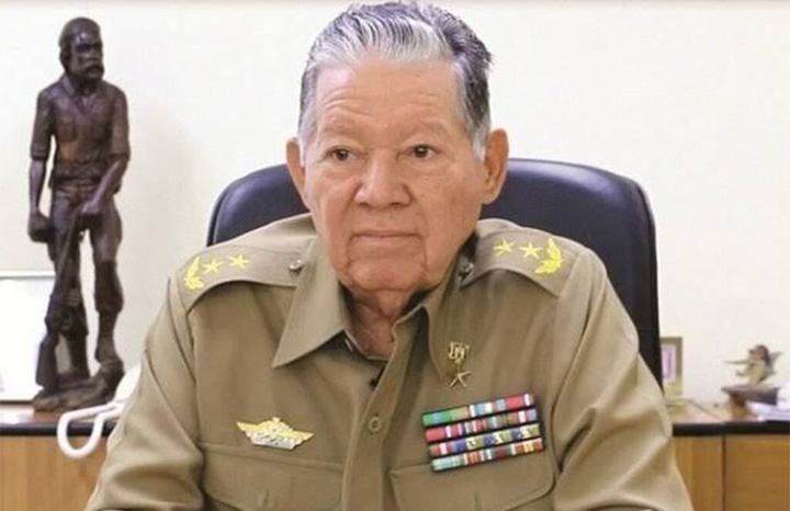 Felicitó Díaz-Canel a general Ramón Pardo Guerra en su cumpleaños 87