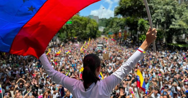 Destacado periodista venezolano: María Corina Machado «tiene que desafiar simultáneamente al Rodrigato y a la tutela que lo sostiene»