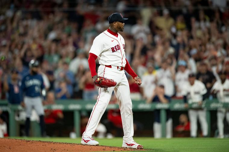 Aroldis Chapman se convierte en el noveno pelotero con 400 salvamentos en las Grandes Ligas