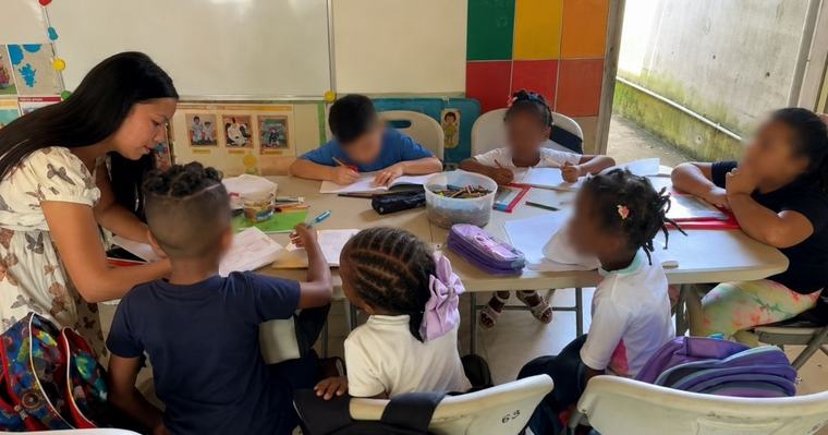 Cerca de 120 menores migrantes inician curso en Tapachula y la mayoría son cubanos