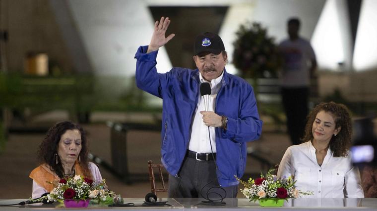 Nicaragua reforma su Constitución para blindar el poder de Ortega y Murillo